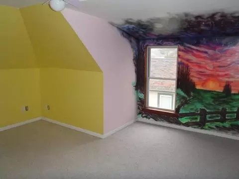 744 E Center St, Freeport, IL 61032 photo 12