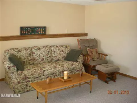 2-306 Holiday Ct, Lanark, IL 61046 photo 8