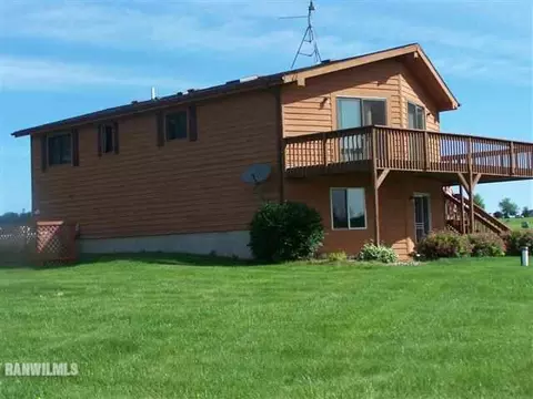 2-306 Holiday Ct, Lanark, IL 61046 photo 1