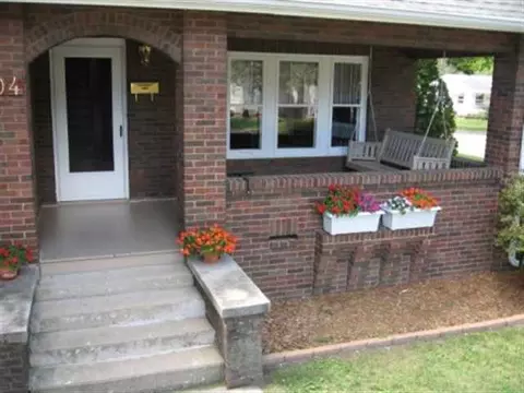 804 S Harlem Ave, Freeport, IL 61032 photo 2