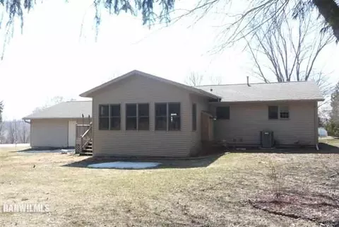 582 E Main, Benton, WI 53803 photo 11