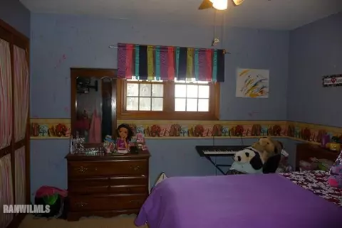 582 E Main, Benton, WI 53803 photo 9