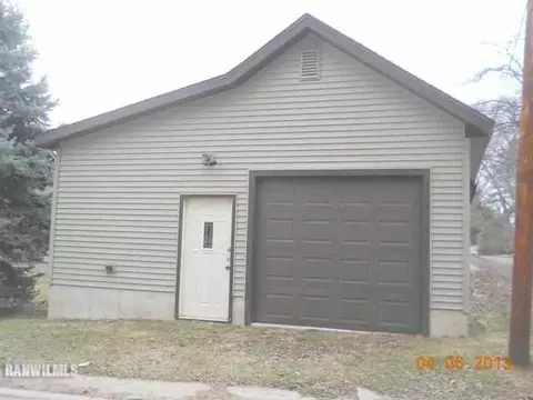 905 E Garden St, Freeport, IL 61032 photo 12