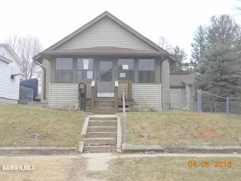 905 E Garden St, Freeport, IL 61032 photo 1