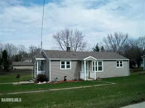 612 Snyder, Davis, IL 61019 photo 1