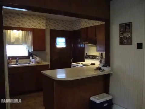 108 E State Rd, Mount Carroll, IL 61053 photo 2