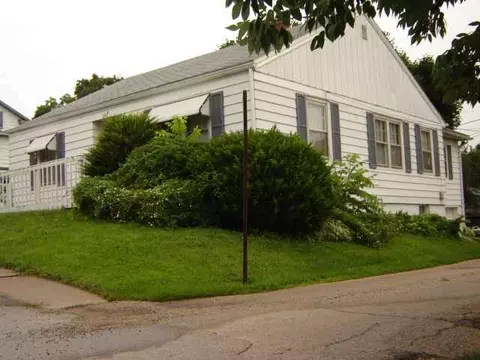206 E Franklin St, Mount Carroll, IL 61053 photo 2
