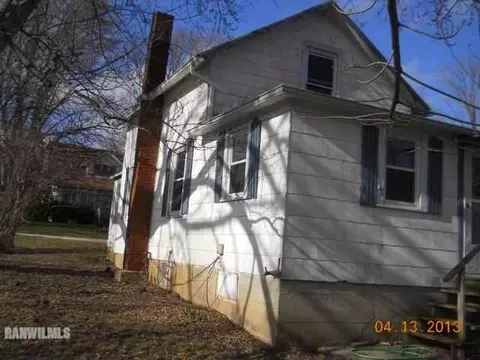105 E Maple St, Mcconnell, IL 61050 photo 6