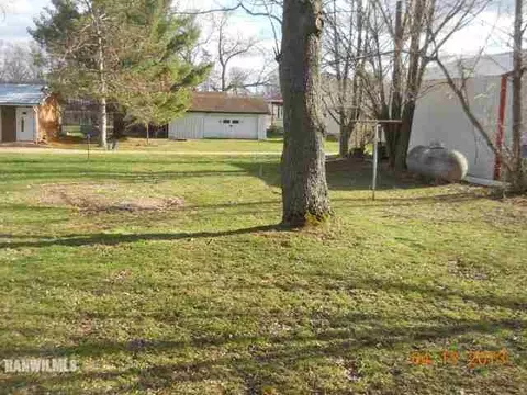 105 E Maple St, Mcconnell, IL 61050 photo 4