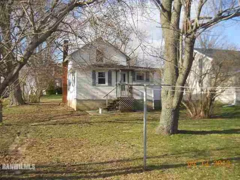 105 E Maple St, Mcconnell, IL 61050 photo 5