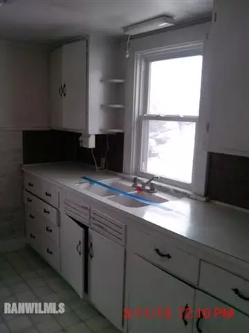 105 E Maple St, Mcconnell, IL 61050 photo 8