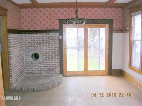 1201 S Maple, Freeport, IL 61032 photo 9