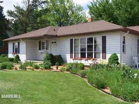 129 Parker Ct, Lanark, IL 61046 photo 1