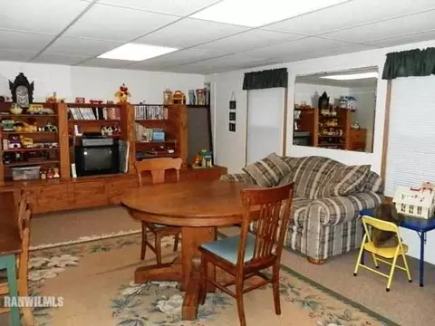 704 E Snyder, Davis, IL 61019 photo 10