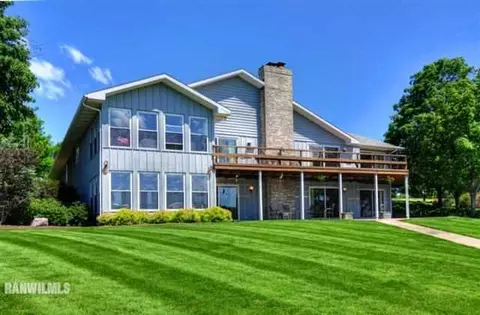 27-47 Ridgeview Dr, Lanark, IL 61046 photo 1