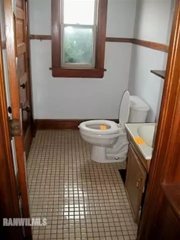102 Washington St, Ridott, IL 61067 photo 5