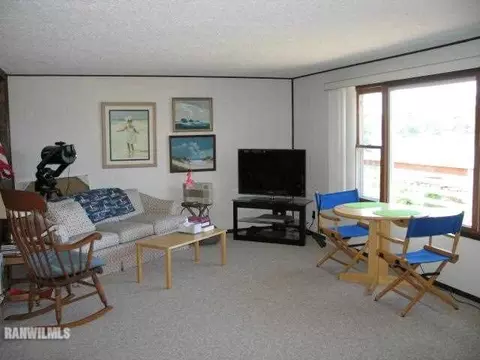 4-35 Grandview Dr, Lanark, IL 61046 photo 4