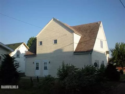 117 E Locust St, Lanark, IL 61046 photo 2