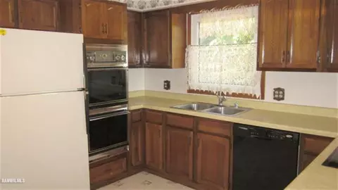 763 Westmore, Lake Summerset, IL 61019 photo 3