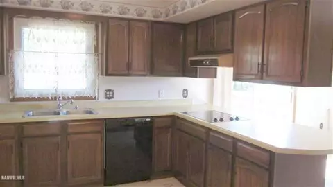 763 Westmore, Lake Summerset, IL 61019 photo 2