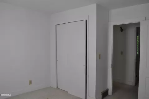 236 W John St, Freeport, IL 61032 photo 12