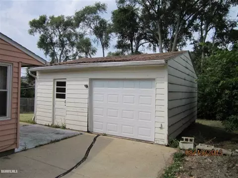 1418 Winter Dr, Freeport, IL 61032 photo 8