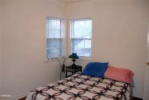 102 N Bailey, Freeport, IL 61032 photo 6