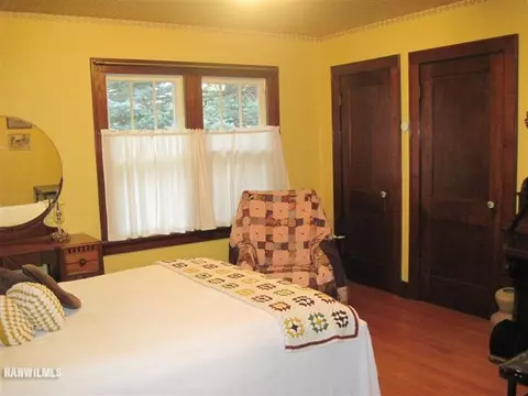 614 E Jefferson, Freeport, IL 61032 photo 11
