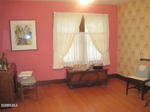614 E Jefferson, Freeport, IL 61032 photo 13