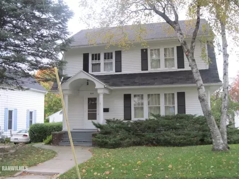 614 E Jefferson, Freeport, IL 61032 photo 1