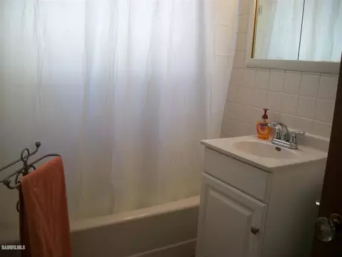 1444 Winter Dr, Freeport, IL 61032 photo 4
