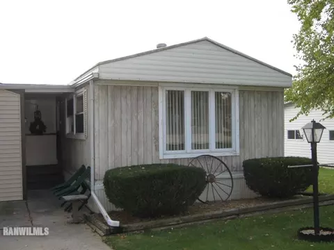 115 Arber Dr, Freeport, IL 61032 photo 1