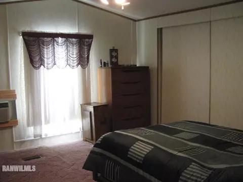 115 Arber Dr, Freeport, IL 61032 photo 4
