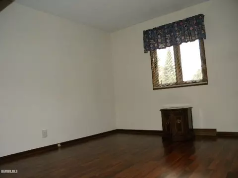 2195 Eagle Dr, Freeport, IL 61032 photo 11