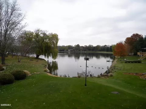 2195 Eagle Dr, Freeport, IL 61032 photo 12