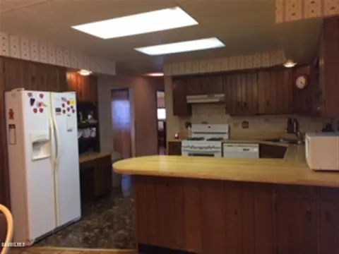 1875 E Currier Rd, Freeport, IL 61032 photo 4