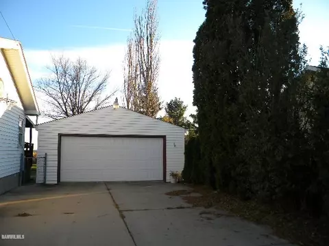 1875 E Currier Rd, Freeport, IL 61032 photo 25