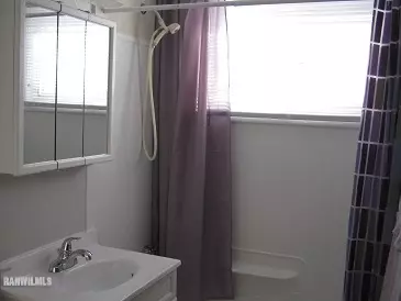 1403 Winter, Freeport, IL 61032 photo 9