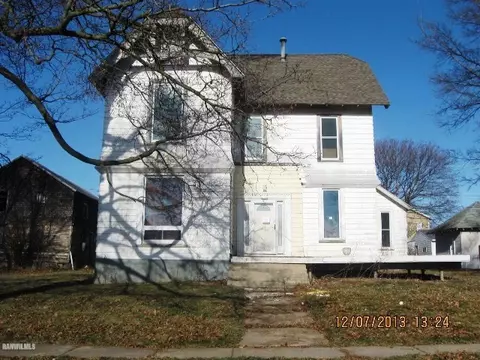 121 E Franklin St, Lanark, IL 61046 photo 1