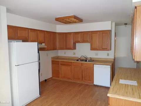 307 S Blaine St, Leaf River, IL 61047 photo 2