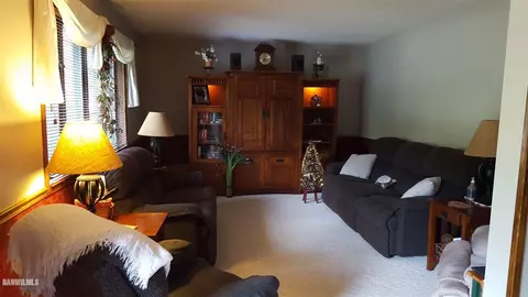727 E Washington, Mount Carroll, IL 61053 photo 3