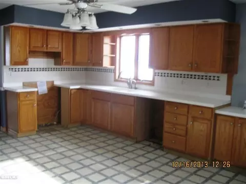 1471 W Becker School Rd, Freeport, IL 61032 photo 6