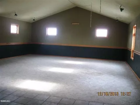 1471 W Becker School Rd, Freeport, IL 61032 photo 18