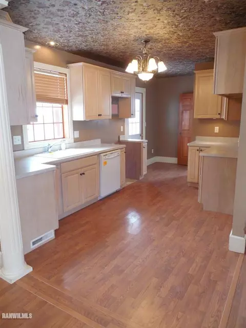 117 E 5th St, Pecatonica, IL 61063 photo 19