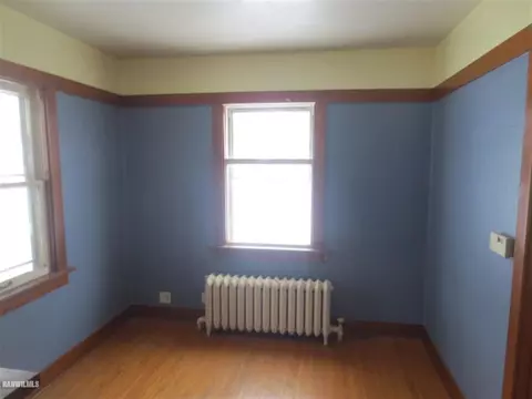 511 S Garfield St, Leaf River, IL 61047 photo 3