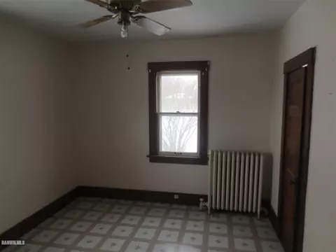 511 S Garfield St, Leaf River, IL 61047 photo 8