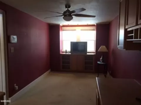1560 La Cresta Dr, Freeport, IL 61032 photo 12