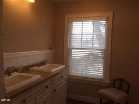 1560 La Cresta Dr, Freeport, IL 61032 photo 19