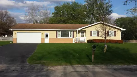 511 E Lincoln, Mount Carroll, IL 61053 photo 1
