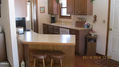 2455 Shepard Dr, Freeport, IL 61032 photo 3
